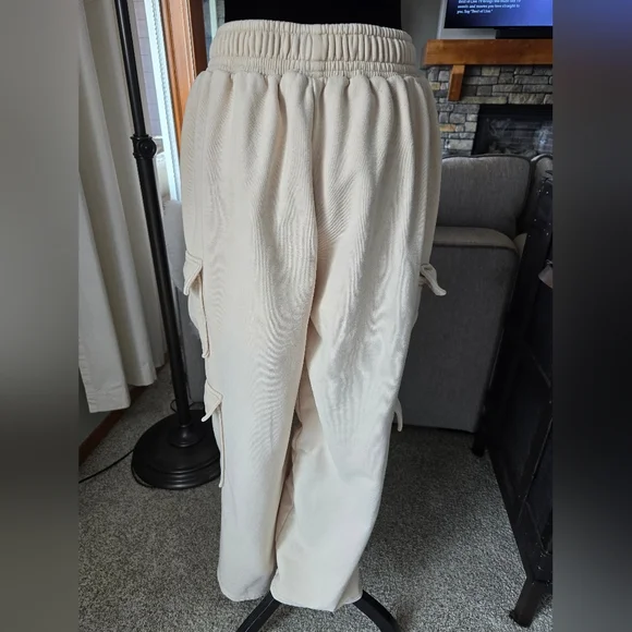 OLI & HALI - WASHED DRAWSTRING WAIST CARGO JOGGER Size Medium - Picture 5 of 7